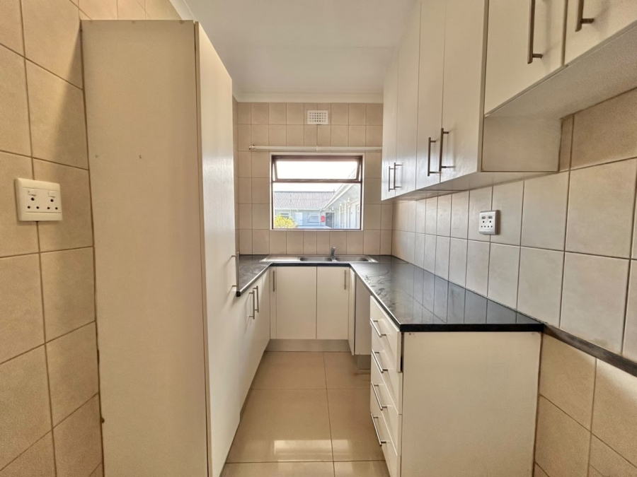 To Let 2 Bedroom Property for Rent in Diep River Western Cape